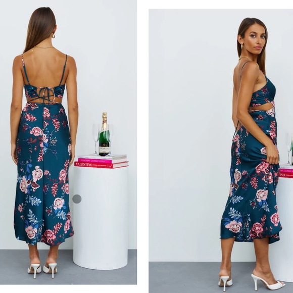 YOUR WINDY DAYS MIDI DRESS BLUE - Picture 2 of 6